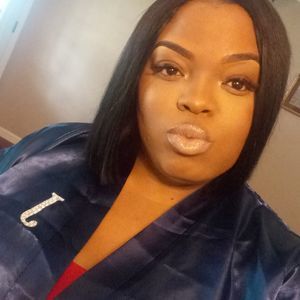 Meet your Posher, Jamila